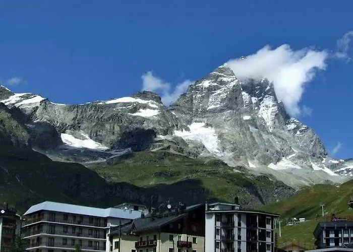 מלון Sporting 2*